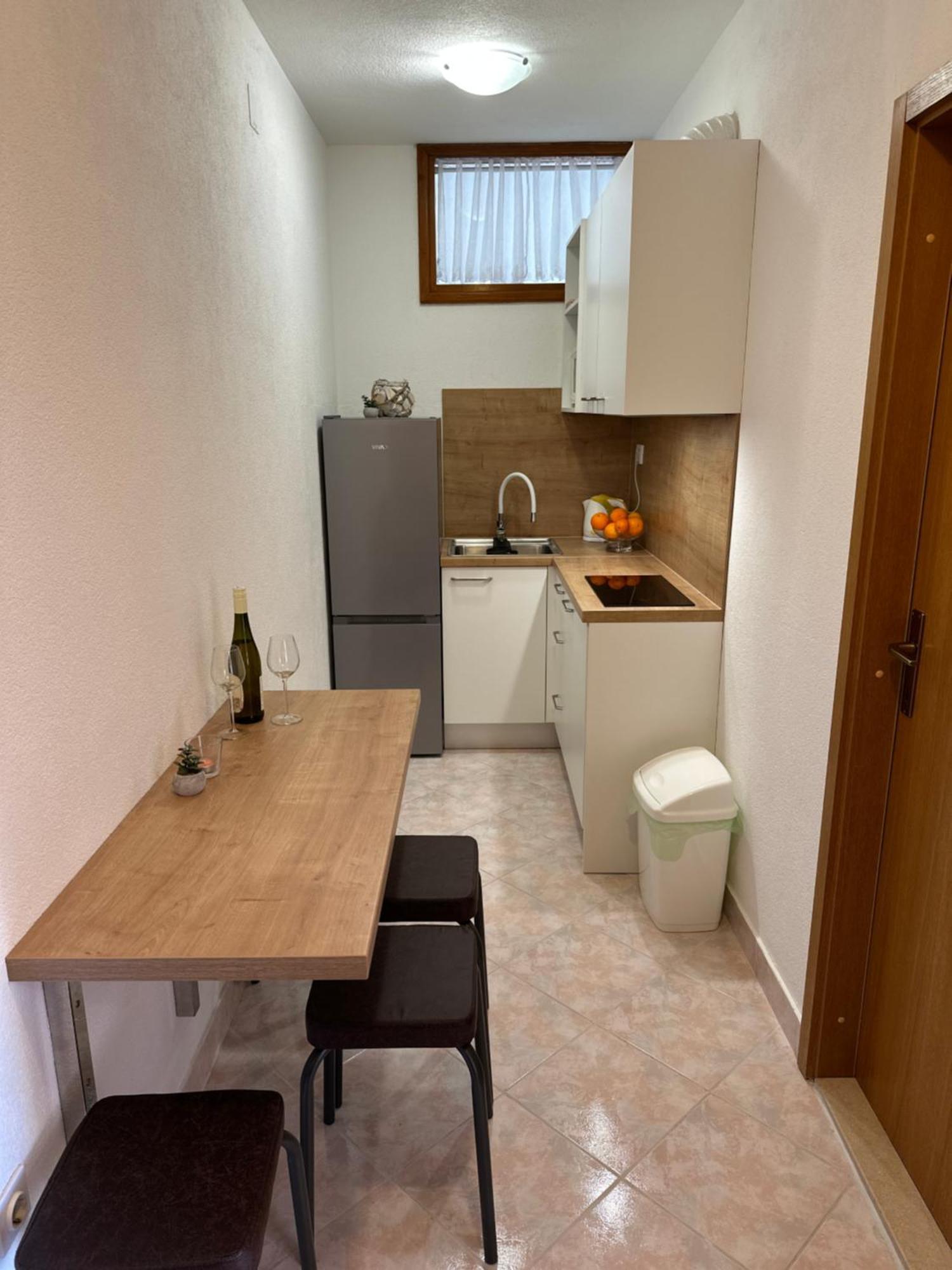 Apartmani Jurica I Ankica Brela Luaran gambar